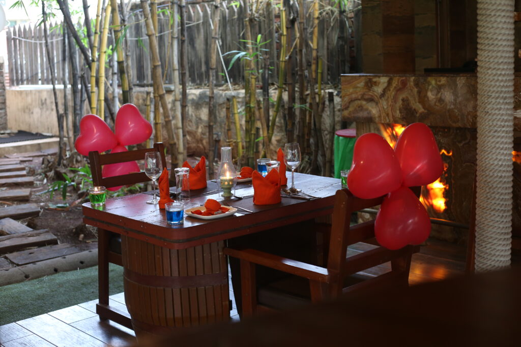 candlelight dinner in lonavala